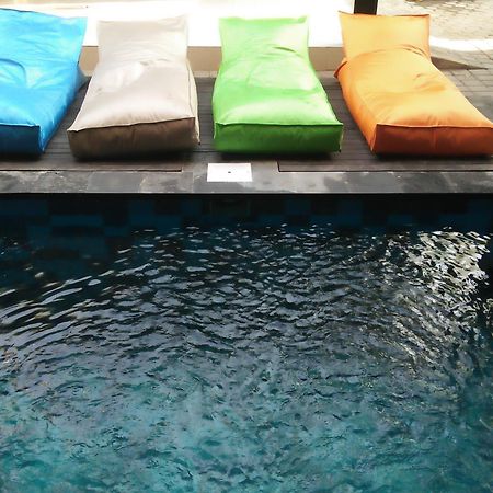 Made House Homestay And Dormitory Sanur Exterior foto