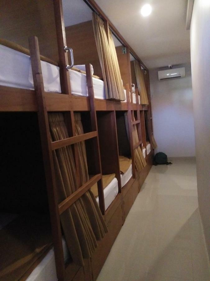 Made House Homestay And Dormitory Sanur Exterior foto